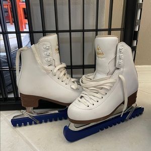 Ice skates